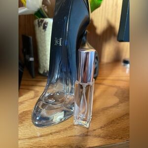 GOOD GIRL Legere by Carolina Herrera traveler.